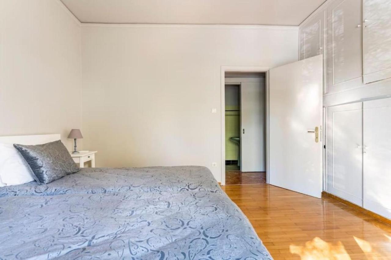 Spacious Renovated Flat In The Athens Riviera Exterior photo