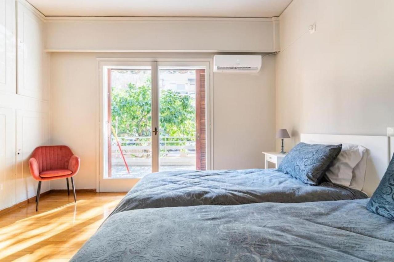 Spacious Renovated Flat In The Athens Riviera Exterior photo